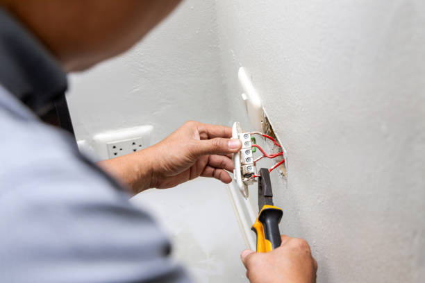 Best Outdoor Lighting Installation  in Hettinger, ND